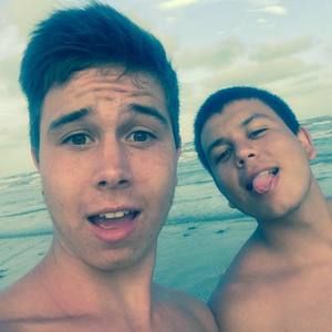 Meet your Posher, Christian